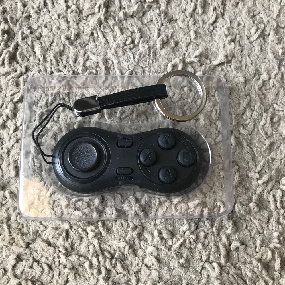 Wireless Gamepad & Selfie Shutter Remote